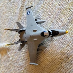 Disney Planes Bravo Jet Transporter Carrier